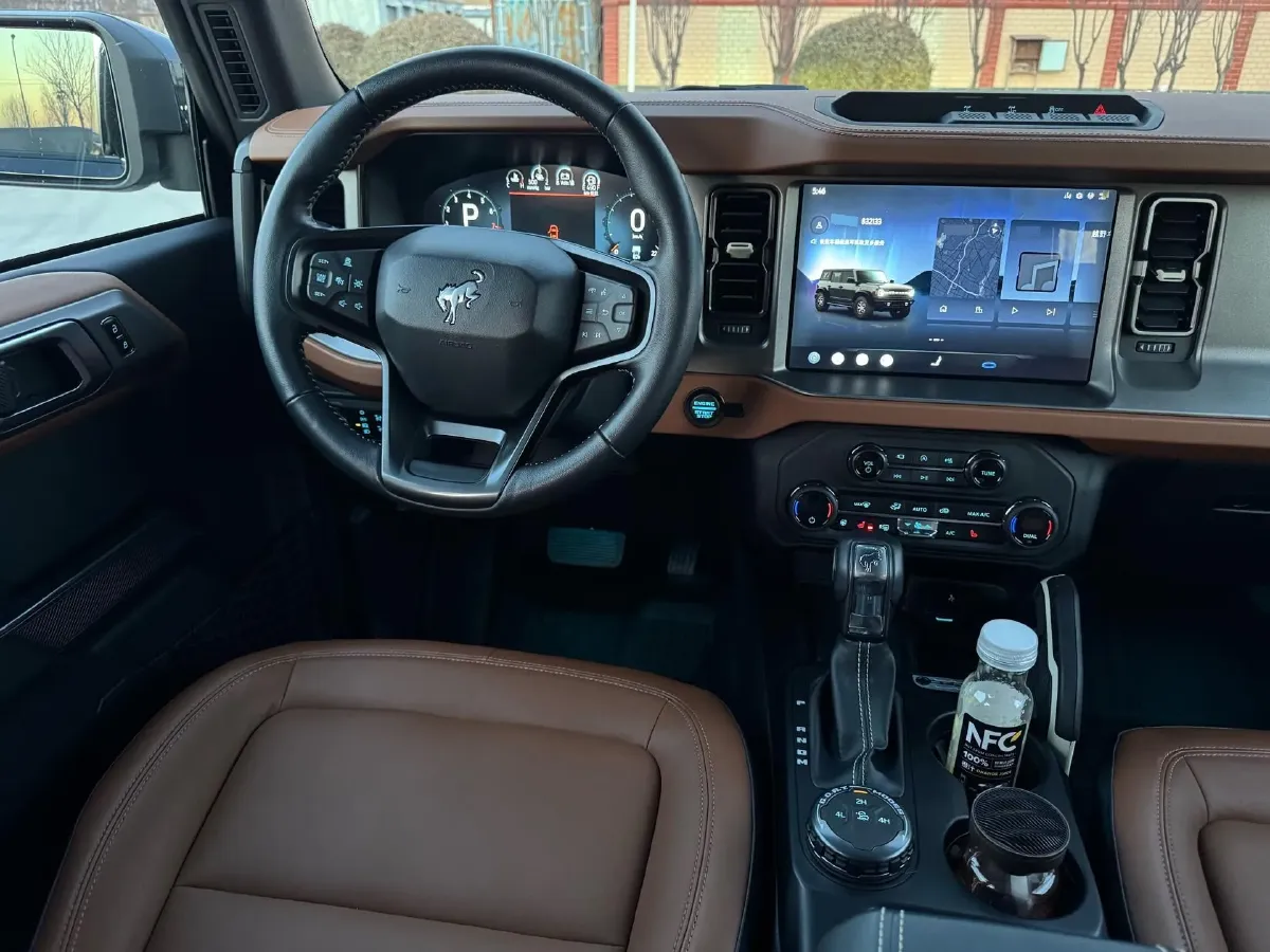 2024 Ford Bronco 2.3T 275HP L4 10AT,autocango,china used car exporter,china ev exporter,chinese used car exporter,chinese used ev exporter