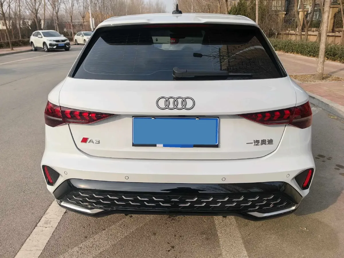 2025 Audi A3 1.5T 160HP L4 7DCT,autocango,china used car exporter,china ev exporter,chinese used car exporter,chinese used ev exporter
