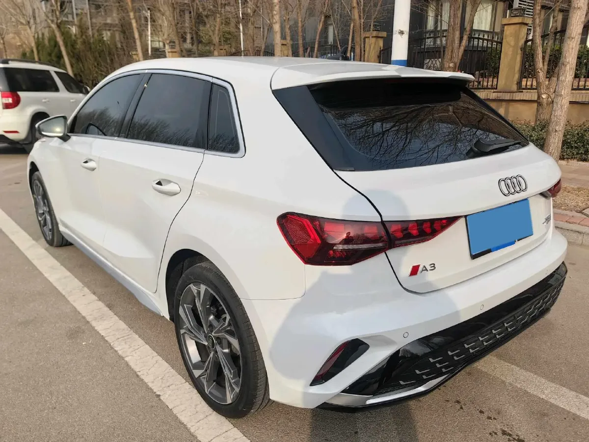 2025 Audi A3 1.5T 160HP L4 7DCT,autocango,china used car exporter,china ev exporter,chinese used car exporter,chinese used ev exporter