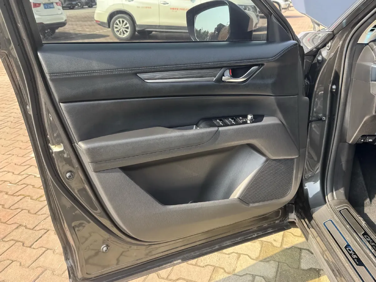 2022 MAXUS XinTu V90 2.0T 150HP L4 6AT,autocango,china used car exporter,china ev exporter,chinese used car exporter,chinese used ev exporter