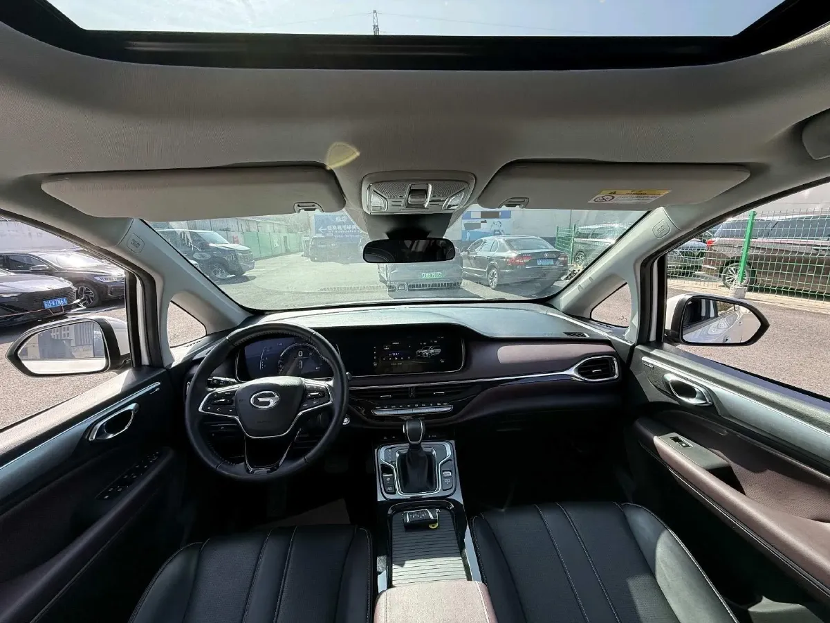 2023 GAC Trumpchi M6 1.5T 177HP L4 7DCT,autocango,china used car exporter,china ev exporter,chinese used car exporter,chinese used ev exporter