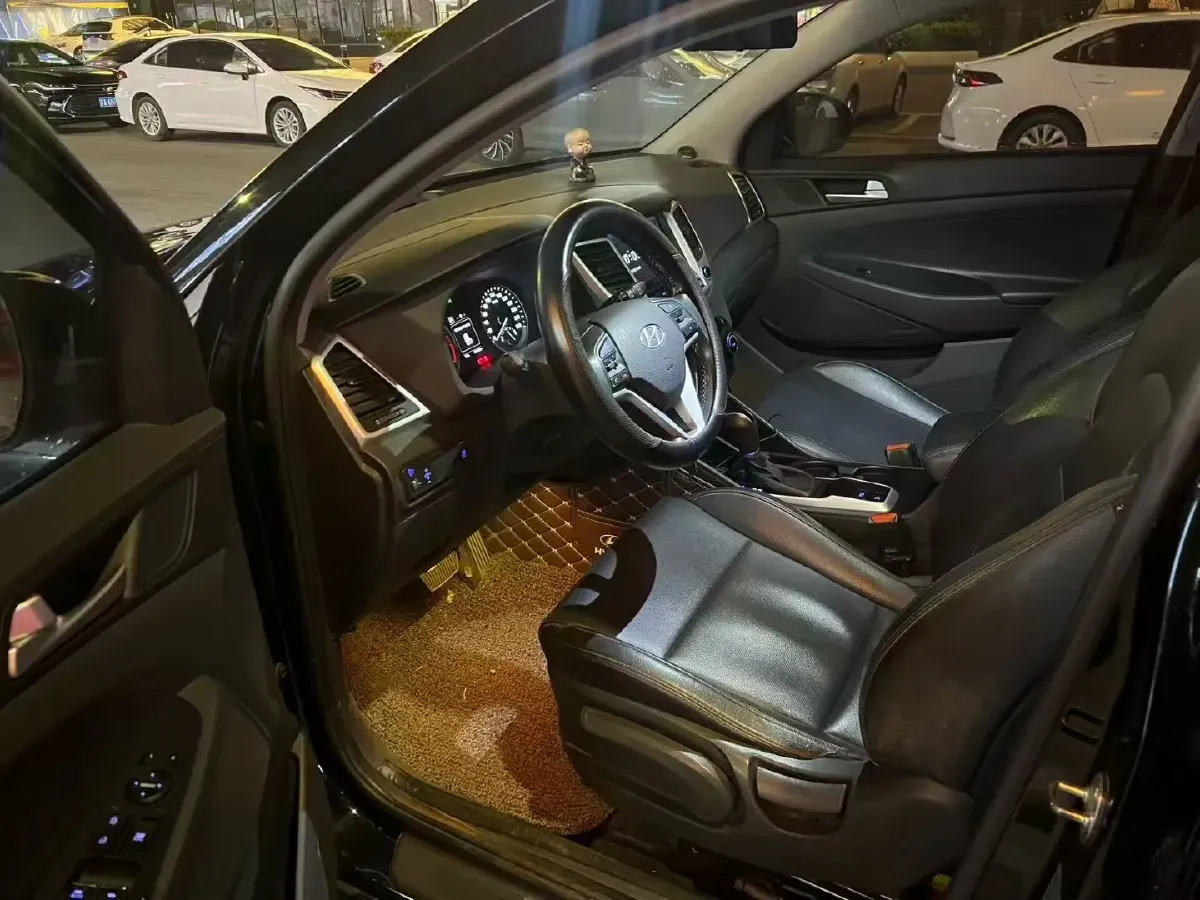 2015 Hyundai Tucson 1.6T 177HP L4 7DCT,autocango,china used car exporter,china ev exporter,chinese used car exporter,chinese used ev exporter