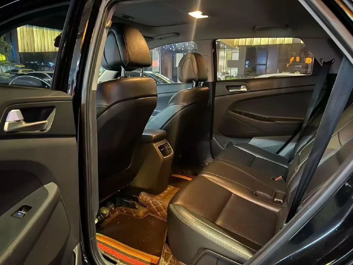 2015 Hyundai Tucson 1.6T 177HP L4 7DCT,autocango,china used car exporter,china ev exporter,chinese used car exporter,chinese used ev exporter