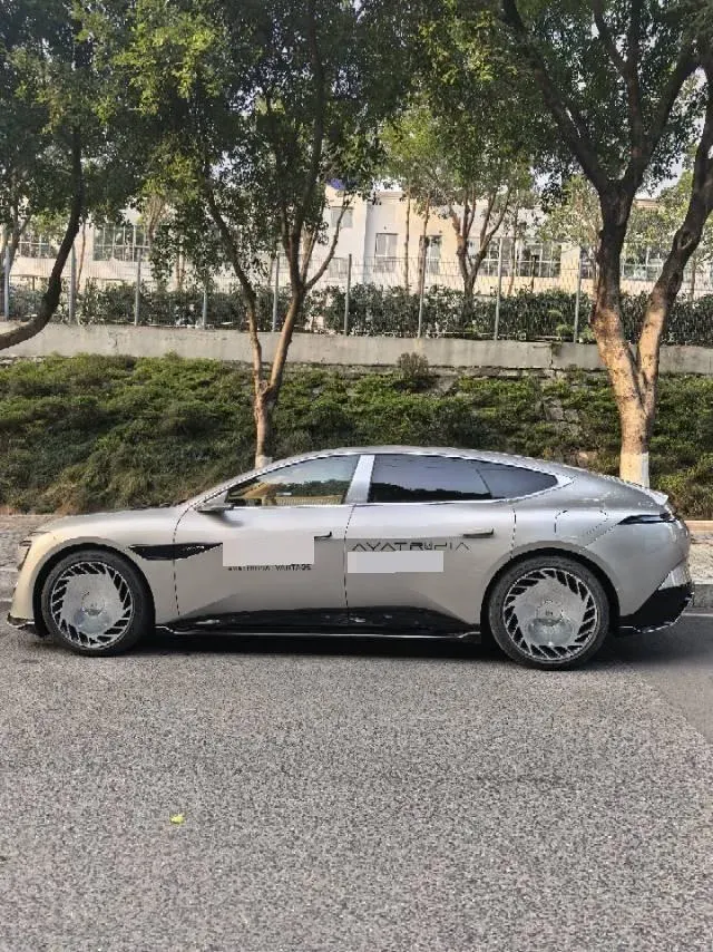 2025 Avatr 12 BEV,autocango,china used car exporter,china ev exporter,chinese used car exporter,chinese used ev exporter