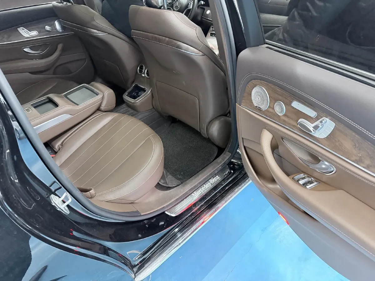 2023 Mercedes-Benz E Class 2.0T 258HP L4 9AT,autocango,china used car exporter,china ev exporter,chinese used car exporter,chinese used ev exporter