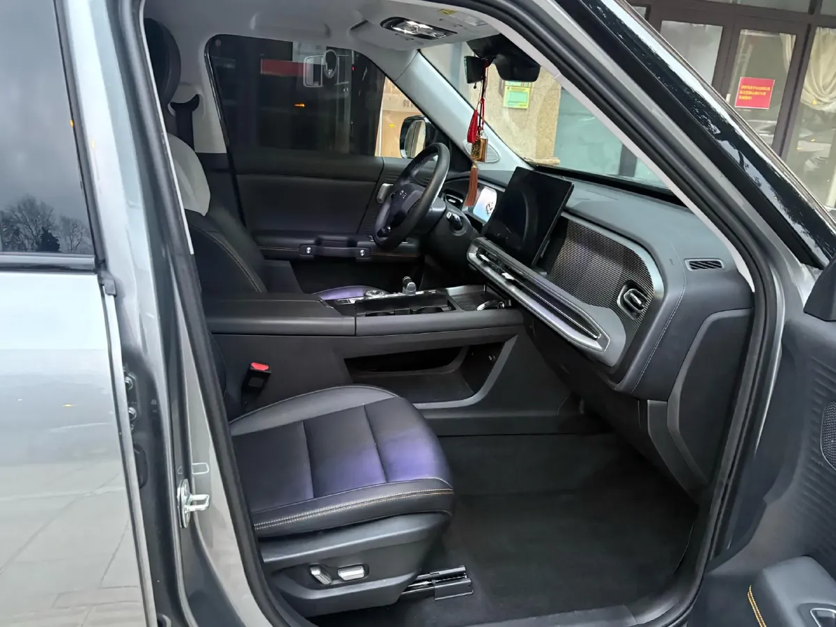 2024 Beijing BJ30 1.5T 188HP L4 7DCT,autocango,china used car exporter,china ev exporter,chinese used car exporter,chinese used ev exporter