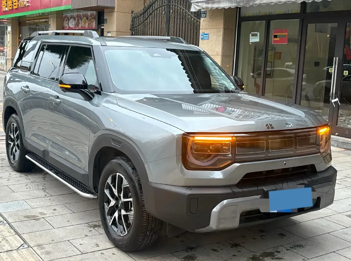 2024 Beijing BJ30 1.5T 188HP L4 7DCT,autocango,china used car exporter,china ev exporter,chinese used car exporter,chinese used ev exporter