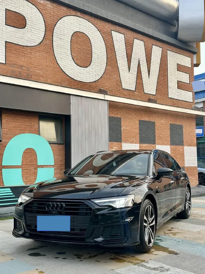 2021 Audi A6 2.0T 245HP L4 7DCT,autocango,china used car exporter,china ev exporter,chinese used car exporter,chinese used ev exporter