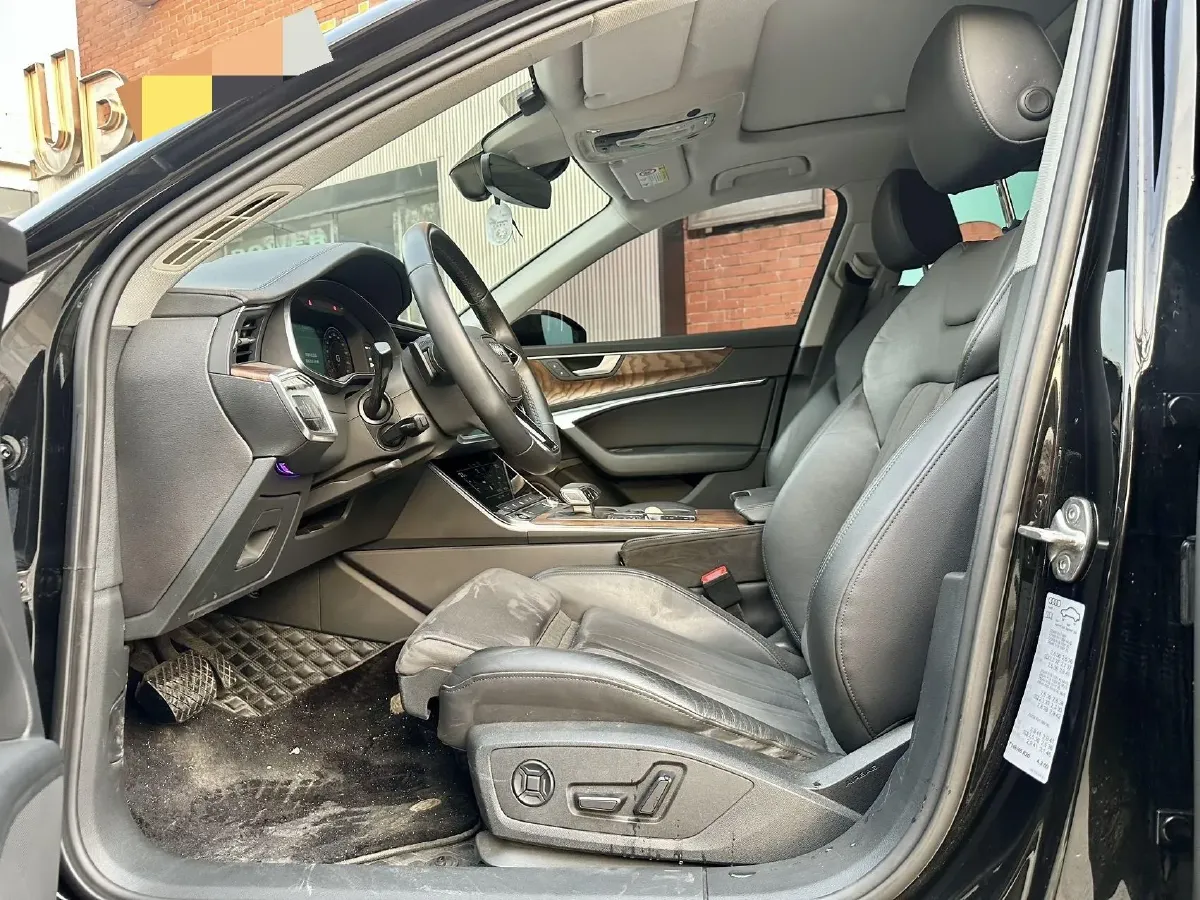 2021 Audi A6 2.0T 245HP L4 7DCT,autocango,china used car exporter,china ev exporter,chinese used car exporter,chinese used ev exporter