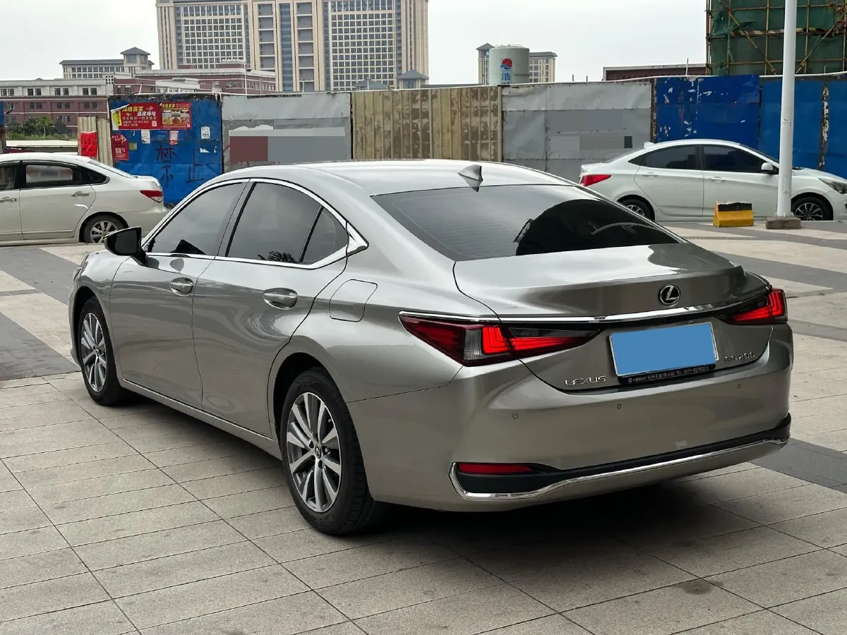 2020 Lexus ES 2.0L 173HP L4 CVT,autocango,china used car exporter,china ev exporter,chinese used car exporter,chinese used ev exporter