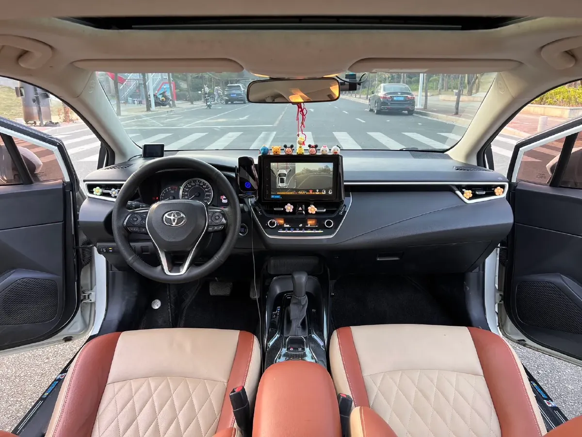 2021 Toyota Corolla 1.2T 116HP L4 CVT,autocango,china used car exporter,china ev exporter,chinese used car exporter,chinese used ev exporter