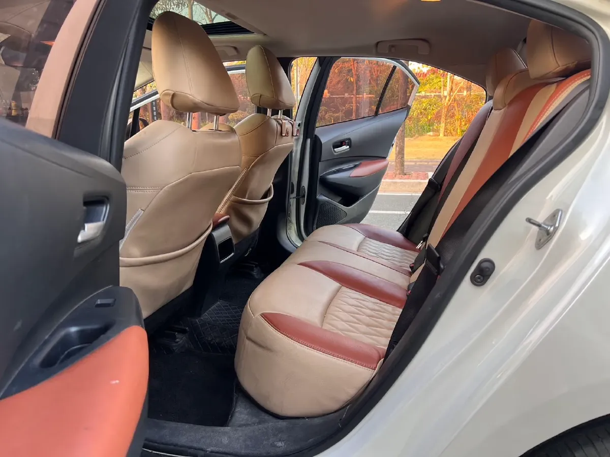 2021 Toyota Corolla 1.2T 116HP L4 CVT,autocango,china used car exporter,china ev exporter,chinese used car exporter,chinese used ev exporter