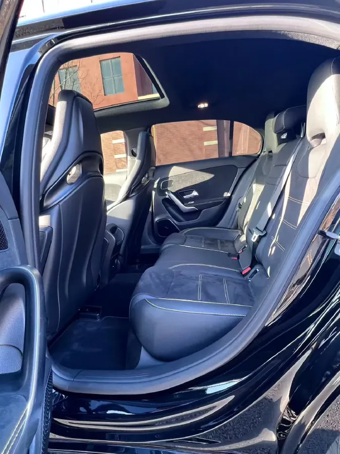 2024 Mercedes-Benz A AMG 2.0T 422HP L4 8DCT,autocango,china used car exporter,china ev exporter,chinese used car exporter,chinese used ev exporter