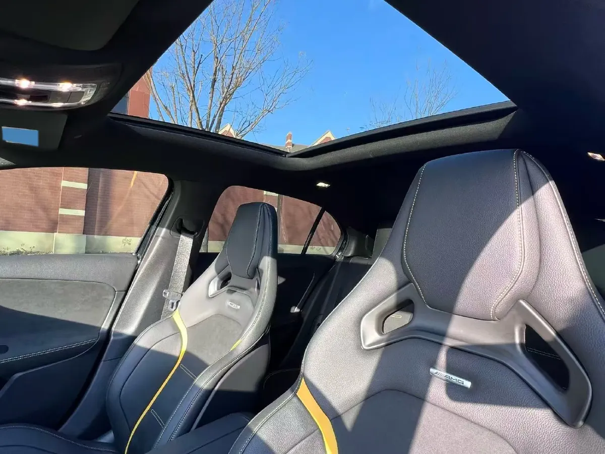 2024 Mercedes-Benz A AMG 2.0T 422HP L4 8DCT,autocango,china used car exporter,china ev exporter,chinese used car exporter,chinese used ev exporter