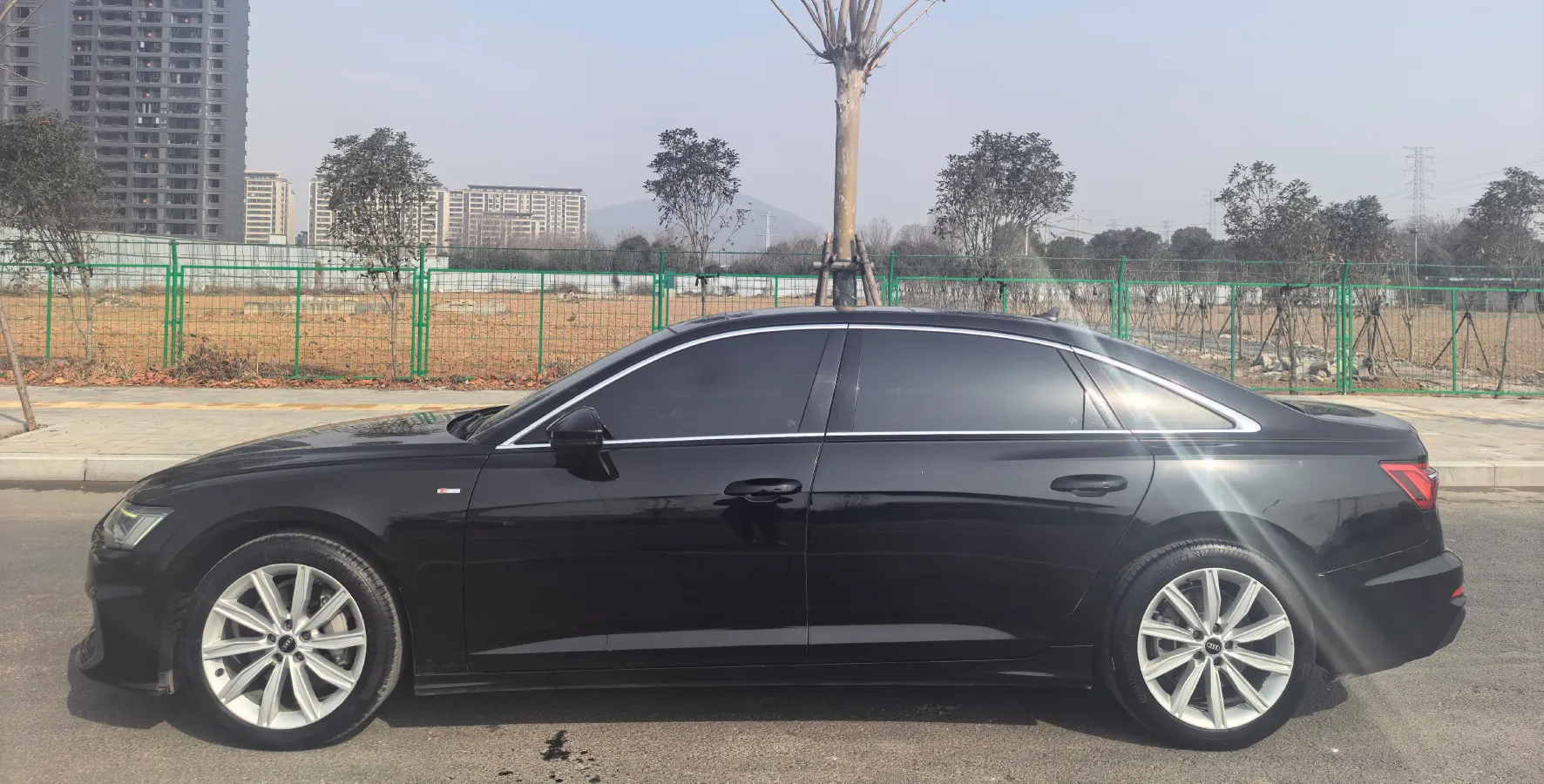 2022 Audi A6L 2.0T 224HP L4 7DCT,autocango,china used car exporter,china ev exporter,chinese used car exporter,chinese used ev exporter