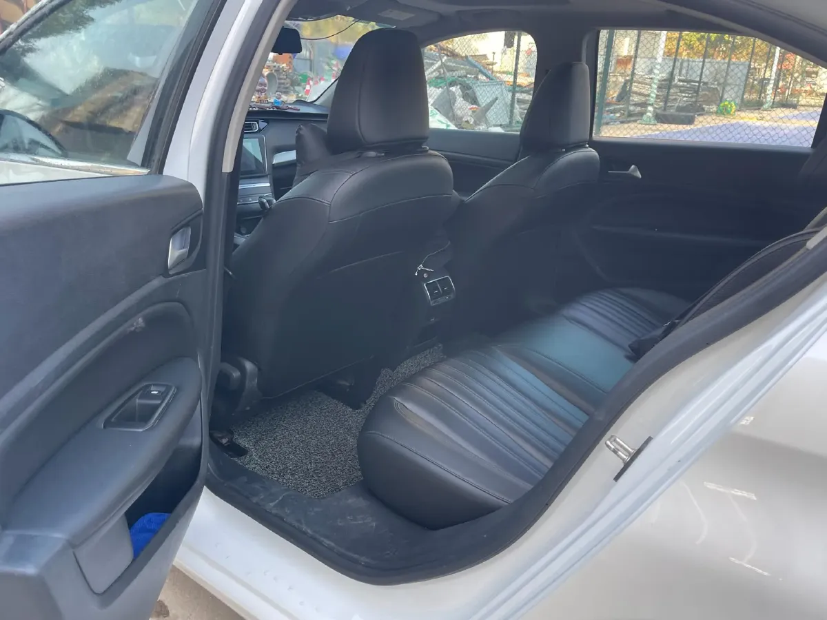 2019 Peugeot 408 1.2T 136HP L3 6DCT,autocango,china used car exporter,china ev exporter,chinese used car exporter,chinese used ev exporter