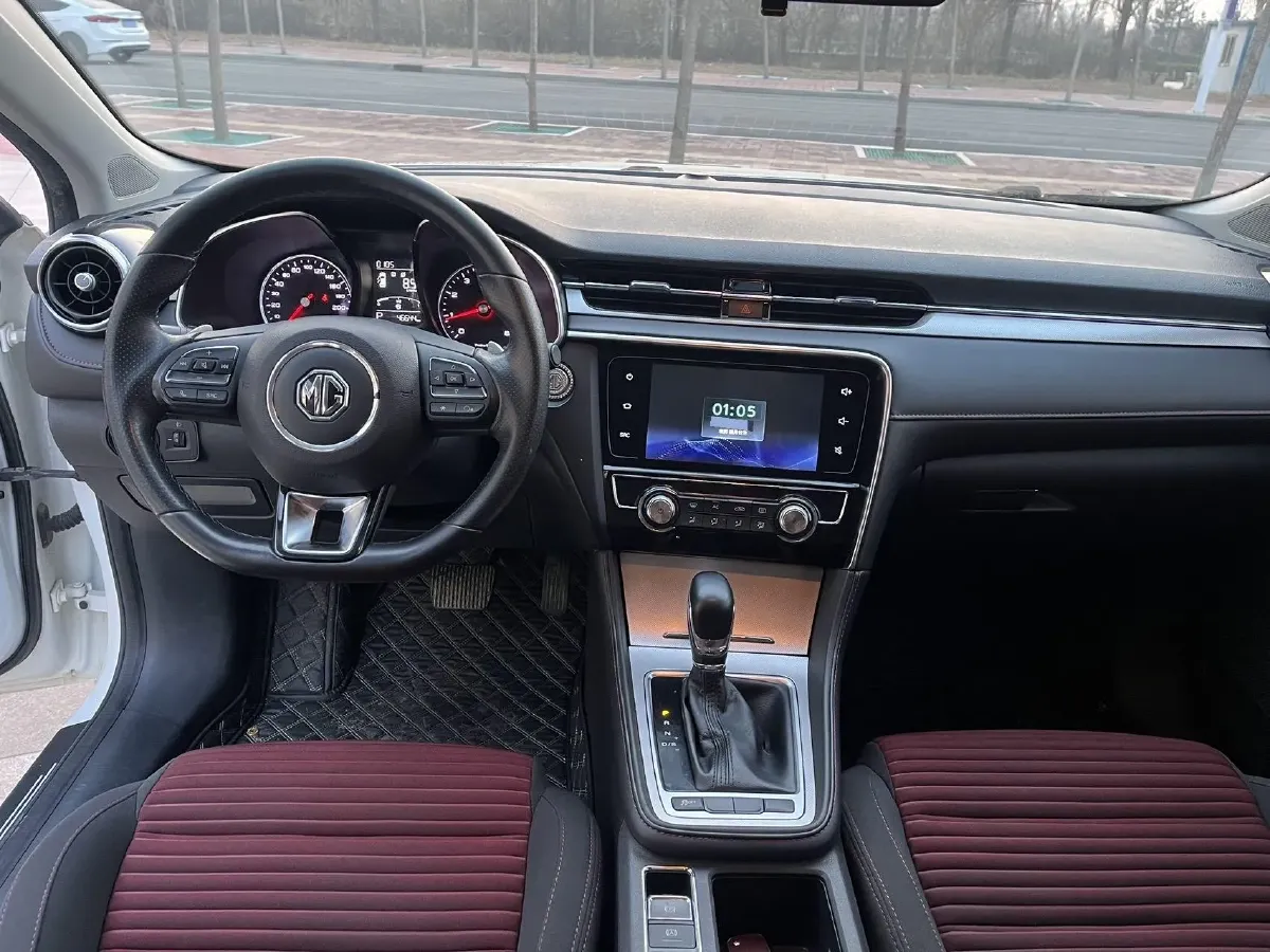 2019 MAXUS D60 1.5T 169HP L4 7DCT,autocango,china used car exporter,china ev exporter,chinese used car exporter,chinese used ev exporter