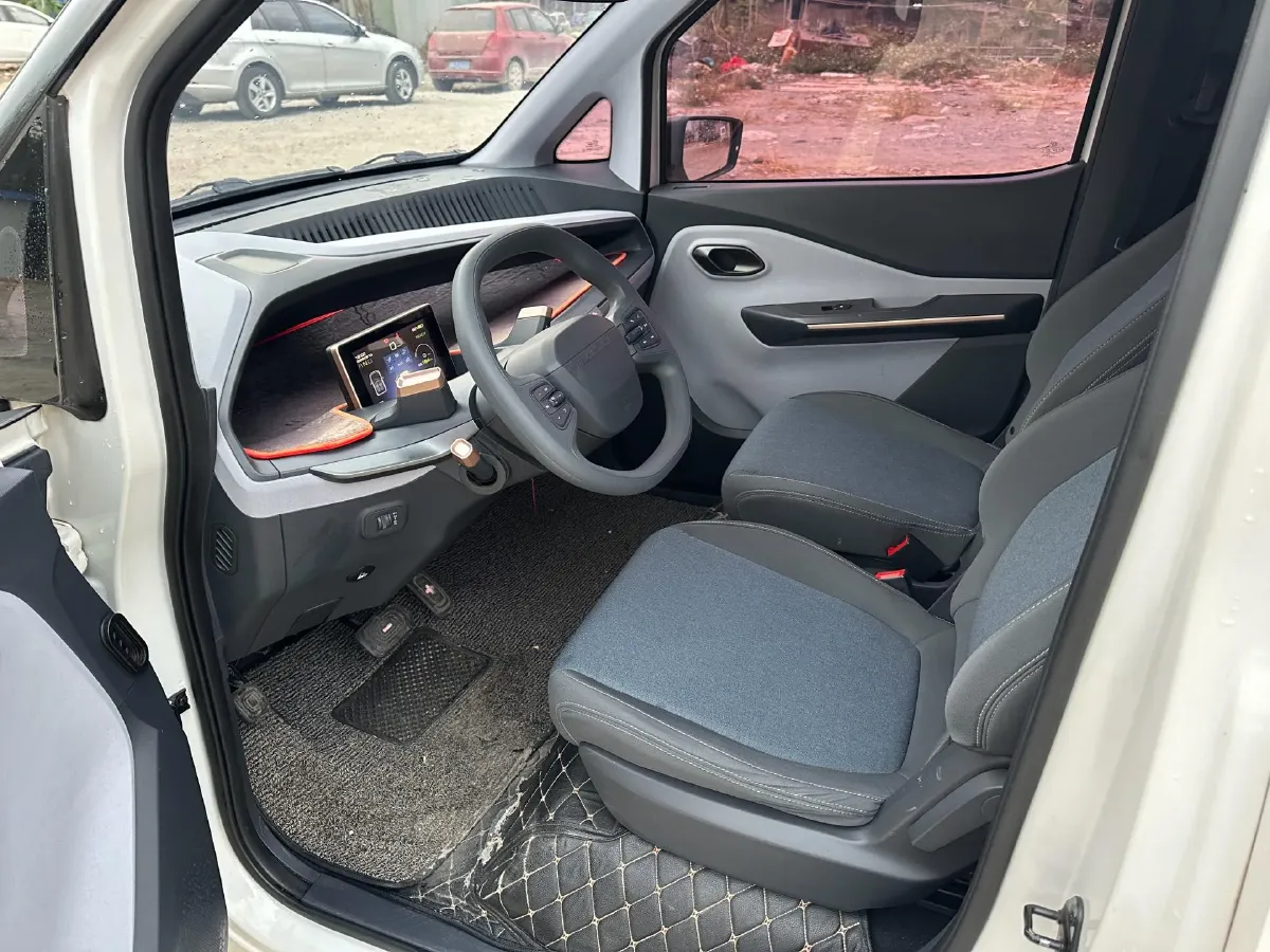 2018 BaoJun E200 BEV 22KWH,autocango,china used car exporter,china ev exporter,chinese used car exporter,chinese used ev exporter