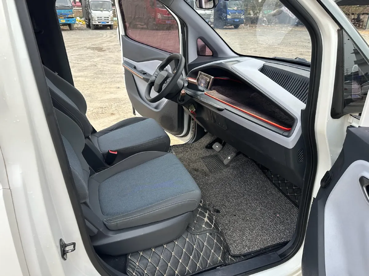 2018 BaoJun E200 BEV 22KWH,autocango,china used car exporter,china ev exporter,chinese used car exporter,chinese used ev exporter