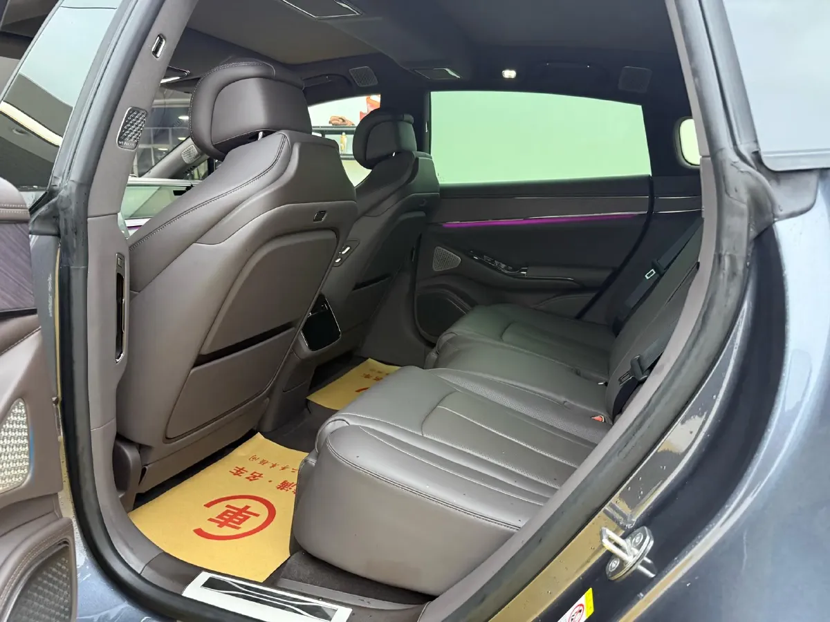 2024 Denza DenzaZ9 2.0T 207HP L4 E-CVT PHEV 38.5KWH,autocango,china used car exporter,china ev exporter,chinese used car exporter,chinese used ev exporter