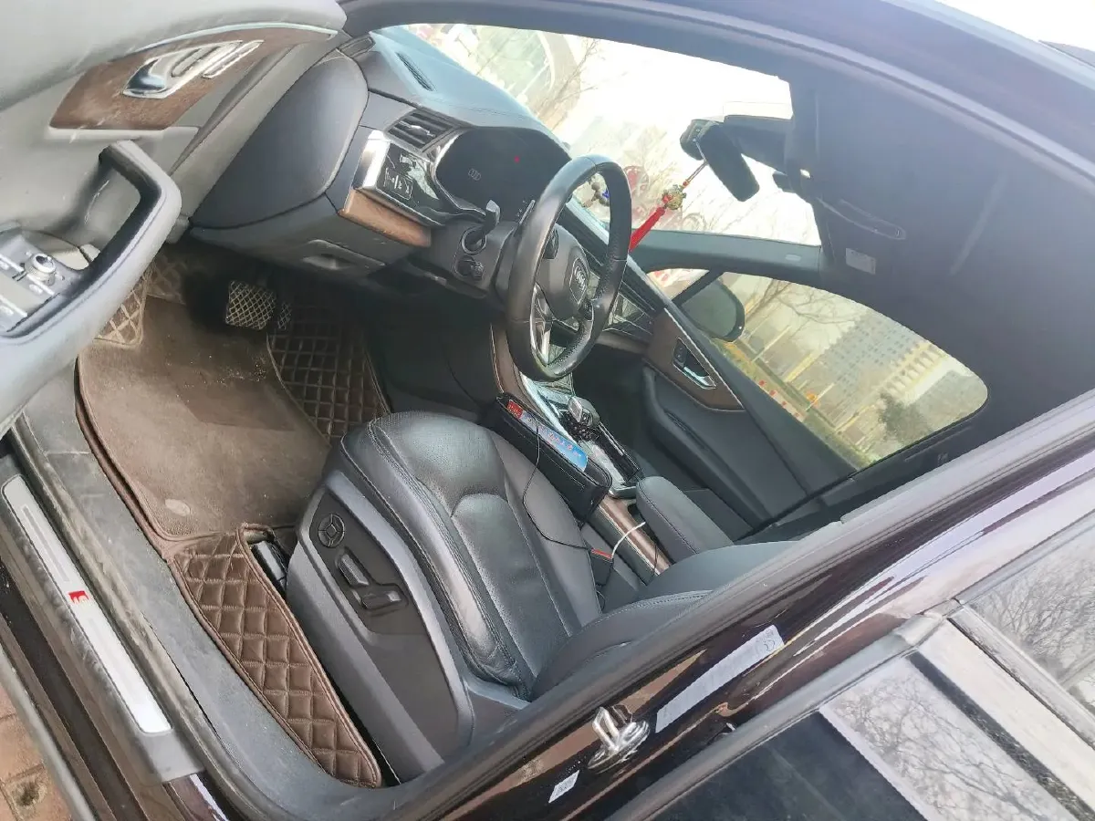 2020 Audi Q7 3.0T 340HP V6 8AT,autocango,china used car exporter,china ev exporter,chinese used car exporter,chinese used ev exporter