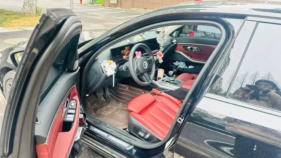 2023 BMW 3 Series 2.0T 184HP L4 8AT,autocango,china used car exporter,china ev exporter,chinese used car exporter,chinese used ev exporter