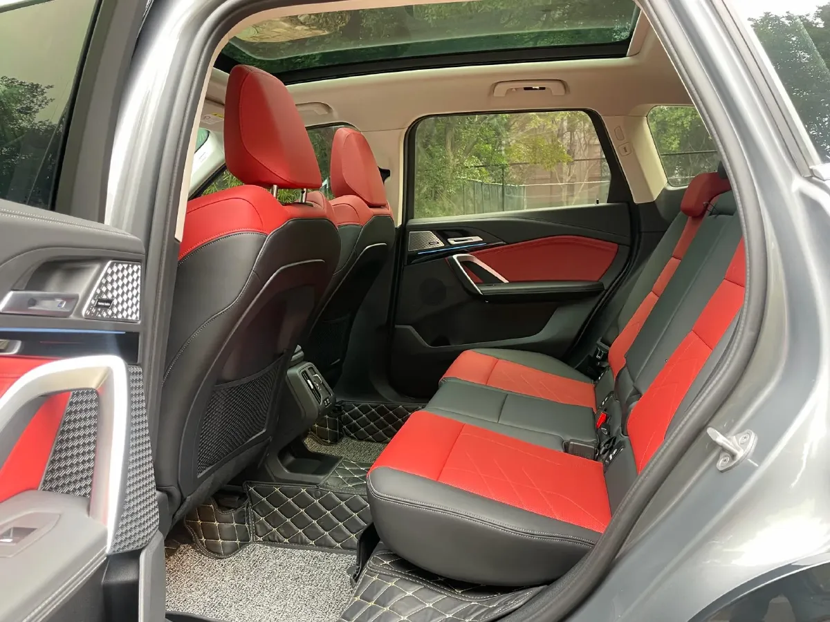 2023 BMW X1 2.0T 204HP L4 7DCT,autocango,china used car exporter,china ev exporter,chinese used car exporter,chinese used ev exporter