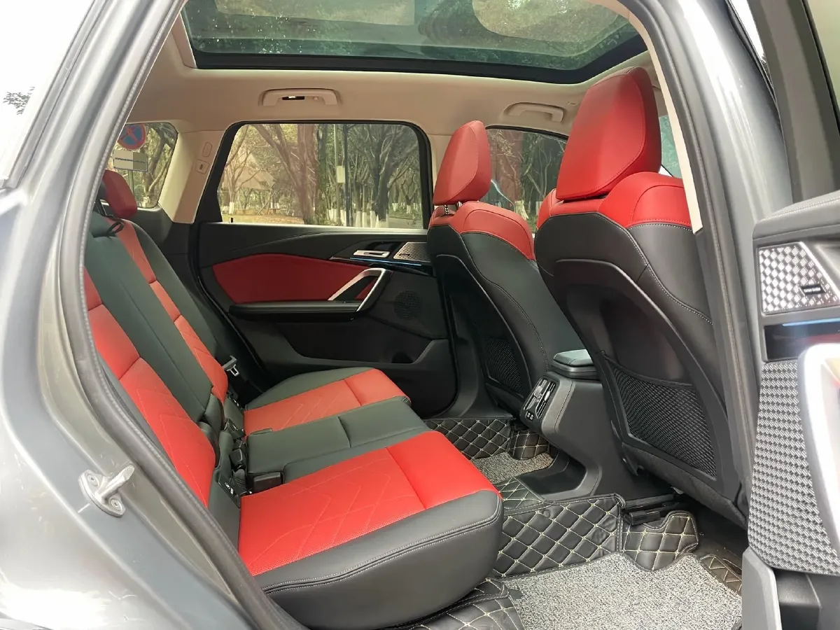 2023 BMW X1 2.0T 204HP L4 7DCT,autocango,china used car exporter,china ev exporter,chinese used car exporter,chinese used ev exporter