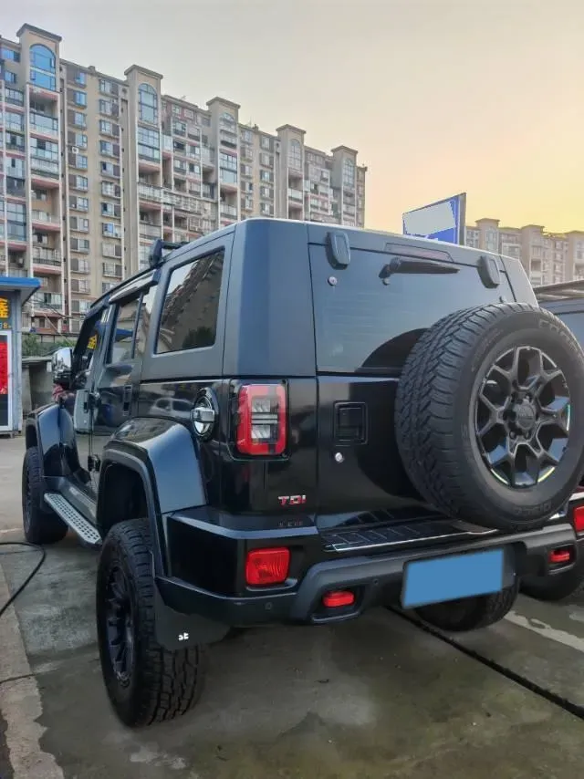 2023 Beijing BJ40 2.0T 163HP L4 8AT,autocango,china used car exporter,china ev exporter,chinese used car exporter,chinese used ev exporter