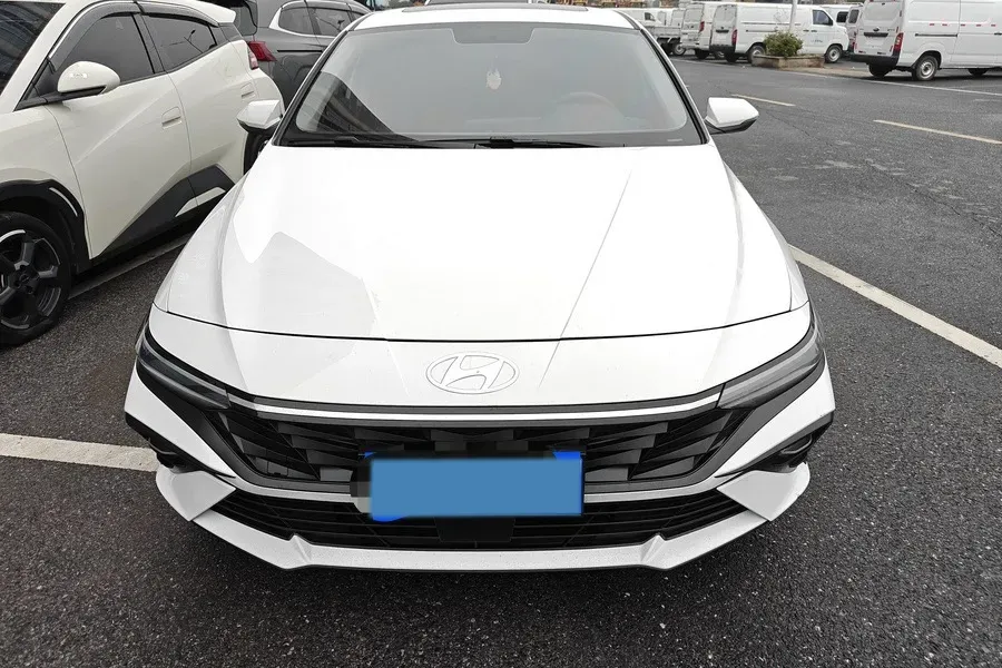 2023 Hyundai Elantra 1.5L 115HP L4 CVT,autocango,china used car exporter,china ev exporter,chinese used car exporter,chinese used ev exporter