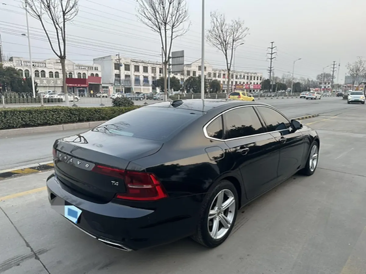 2018 Volvo S90 2.0T 190HP L4 8AT,autocango,china used car exporter,china ev exporter,chinese used car exporter,chinese used ev exporter