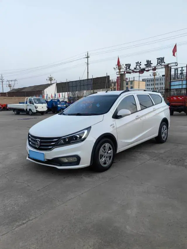 2017 BaoJun 310W 1.5L 112HP L4 6MT