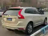 2017 Volvo XC60 2.0T 245HP L4 8AT