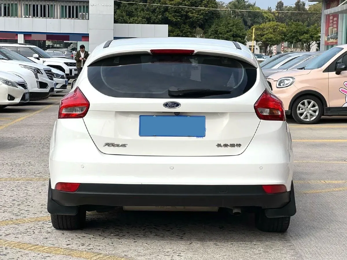 2017 Ford Focus 1.6L 125HP L4 6DCT,autocango,china used car exporter,china ev exporter,chinese used car exporter,chinese used ev exporter