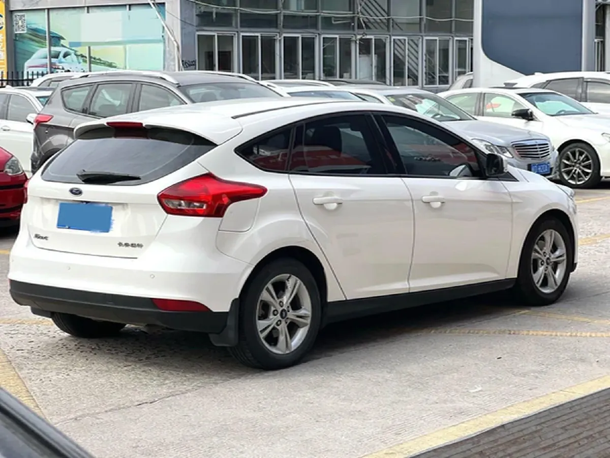 2017 Ford Focus 1.6L 125HP L4 6DCT,autocango,china used car exporter,china ev exporter,chinese used car exporter,chinese used ev exporter