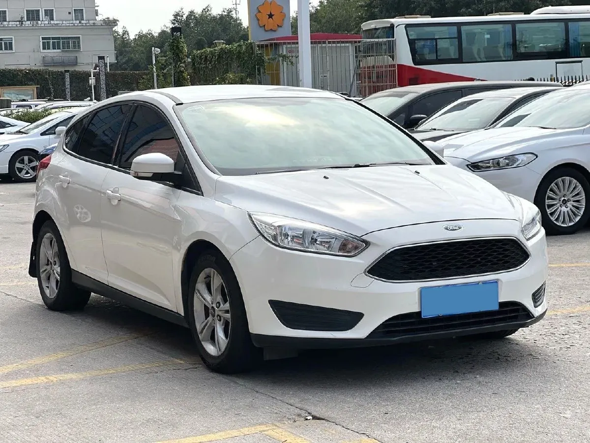 2017 Ford Focus 1.6L 125HP L4 6DCT,autocango,china used car exporter,china ev exporter,chinese used car exporter,chinese used ev exporter