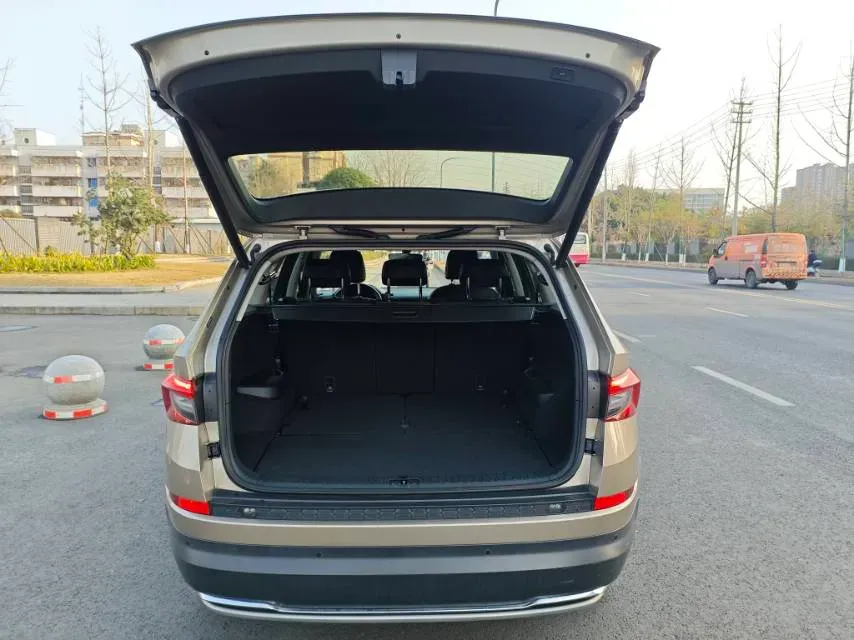 2019 Skoda Kodiak GT 2.0T 220HP L4 7DCT,autocango,china used car exporter,china ev exporter,chinese used car exporter,chinese used ev exporter