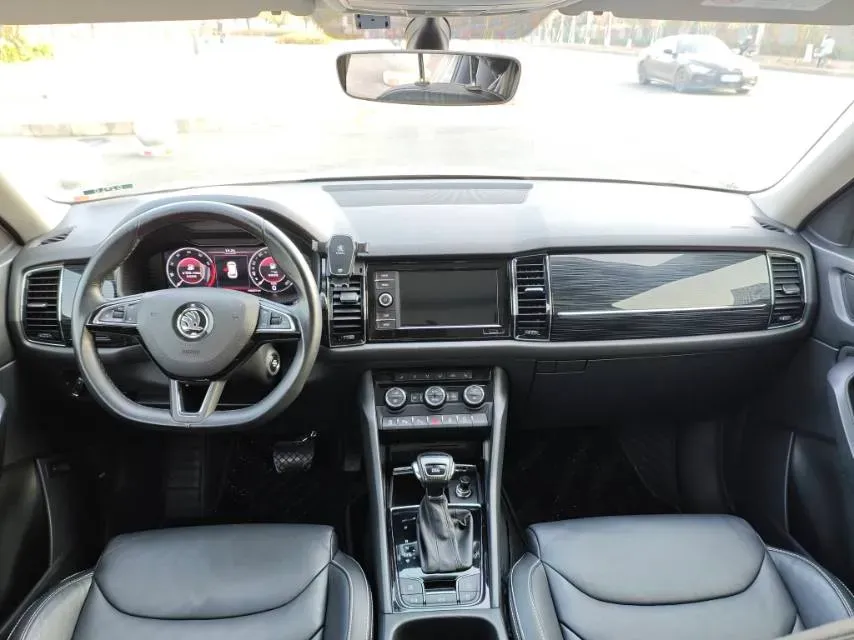 2019 Skoda Kodiak GT 2.0T 220HP L4 7DCT,autocango,china used car exporter,china ev exporter,chinese used car exporter,chinese used ev exporter