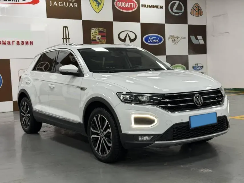 2022 Volkswagen T-Roc 1.4T 150HP L4 7DCT,autocango,china used car exporter,china ev exporter,chinese used car exporter,chinese used ev exporter
