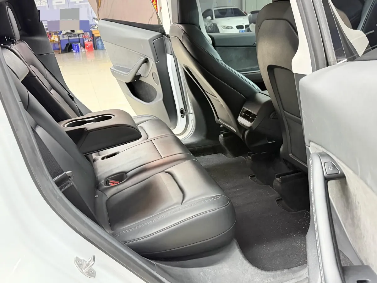 2022 Tesla Model Y BEV 60KWH,autocango,china used car exporter,china ev exporter,chinese used car exporter,chinese used ev exporter