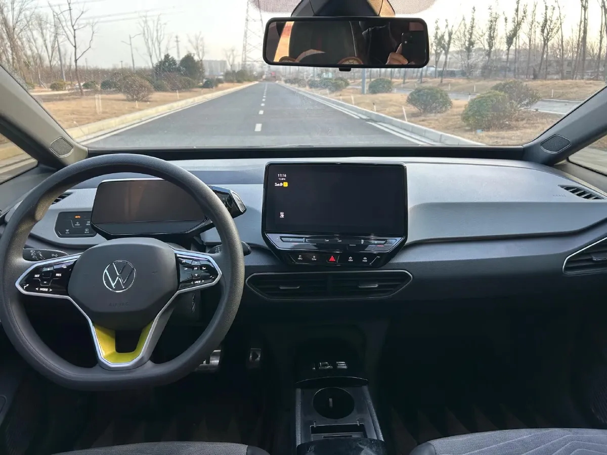 2023 Volkswagen ID.3 BEV 52.8KWH,autocango,china used car exporter,china ev exporter,chinese used car exporter,chinese used ev exporter