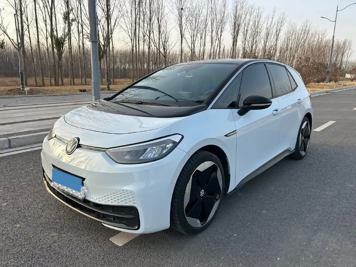 2023 Volkswagen ID.3 BEV 52.8KWH
