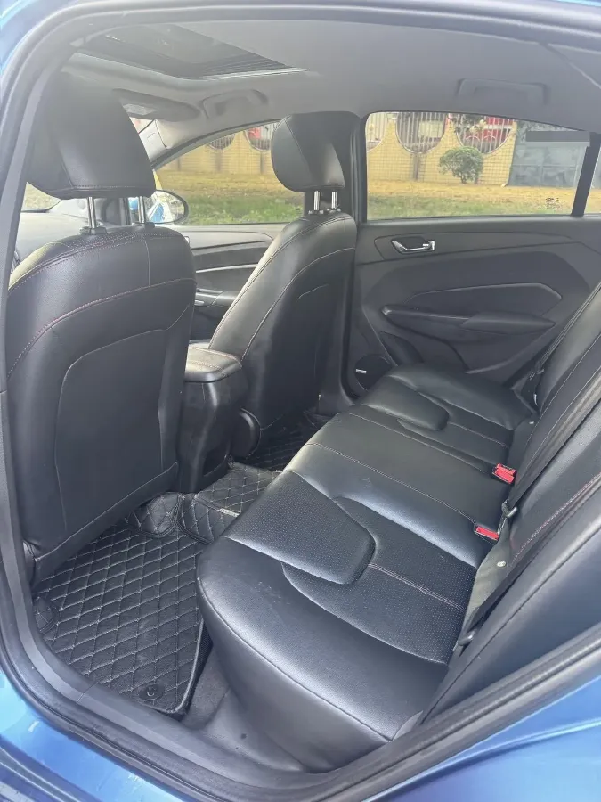 2017 ChangAn CS35 1.6L 125HP L4 5MT,autocango,china used car exporter,china ev exporter,chinese used car exporter,chinese used ev exporter