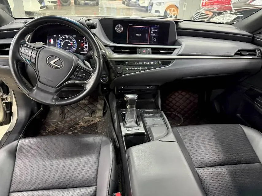 2018 Lexus ES 2.0L 167HP L4 6AT,autocango,china used car exporter,china ev exporter,chinese used car exporter,chinese used ev exporter