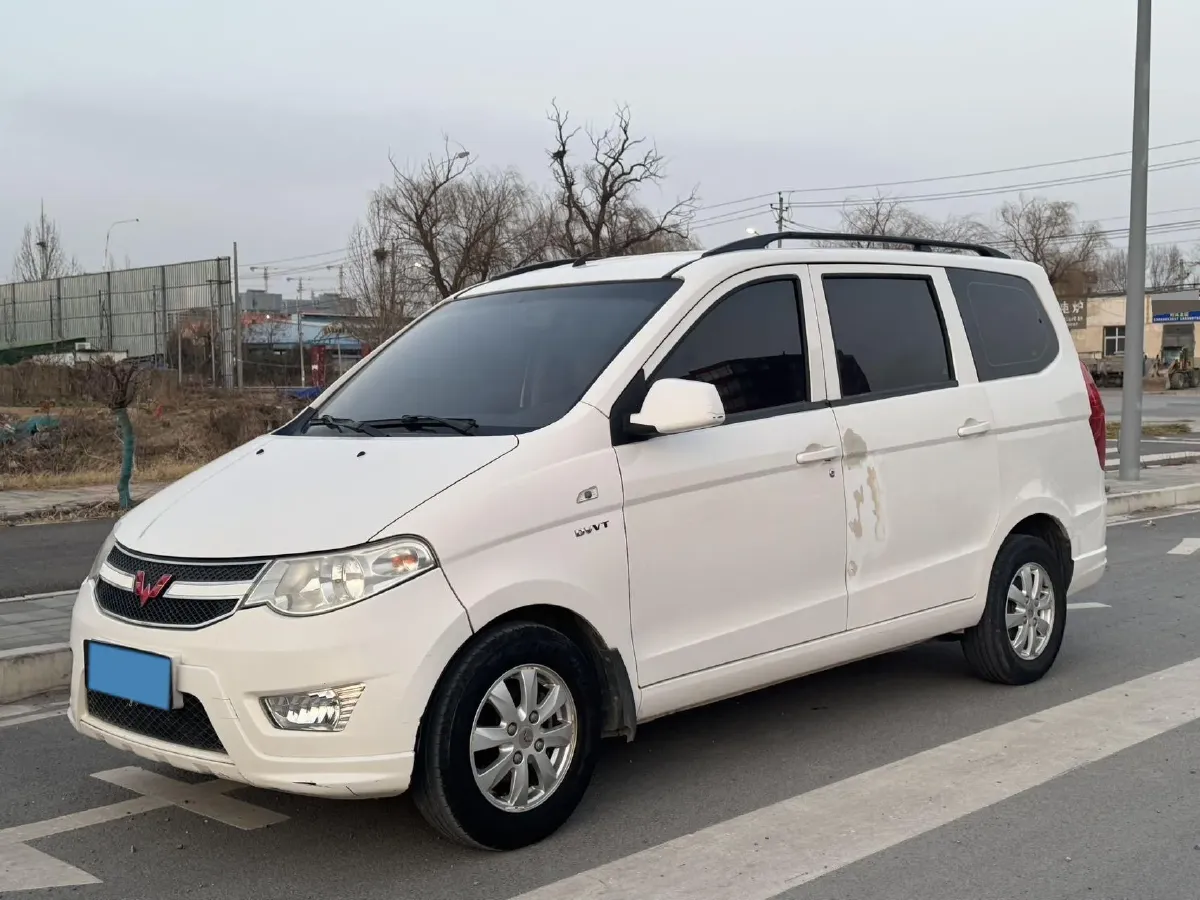 2018 WuLing HongGuang 1.5L 105HP L4 5MT,autocango,china used car exporter,china ev exporter,chinese used car exporter,chinese used ev exporter