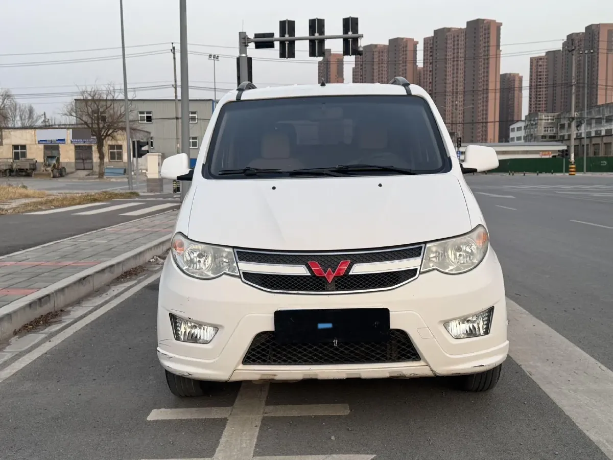 2018 WuLing HongGuang 1.5L 105HP L4 5MT,autocango,china used car exporter,china ev exporter,chinese used car exporter,chinese used ev exporter