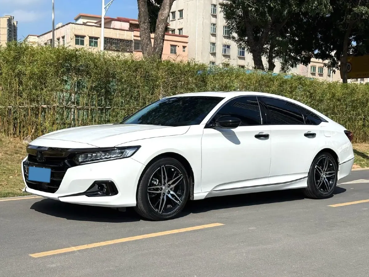 2022 Honda Accord 1.5T 194HP L4 CVT