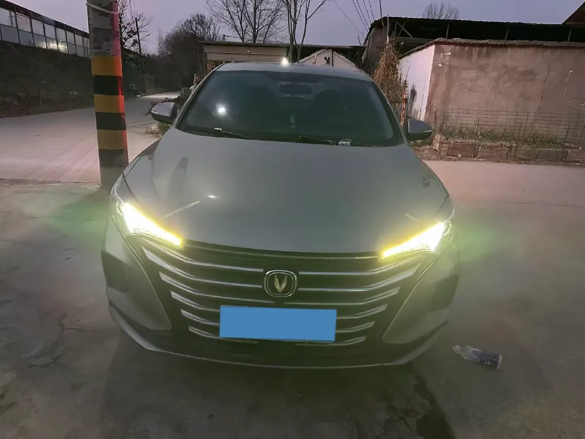 2021 ChangAn Eado 1.6L 128HP L4 CVT,autocango,china used car exporter,china ev exporter,chinese used car exporter,chinese used ev exporter