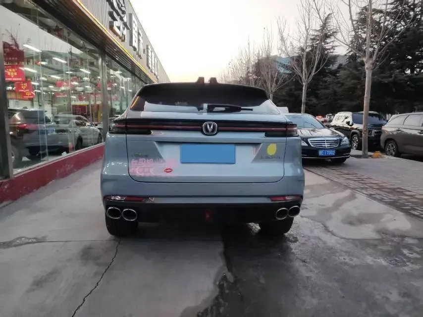 2021 ChangAn UNI-K 2.0T 233HP L4 8AT,autocango,china used car exporter,china ev exporter,chinese used car exporter,chinese used ev exporter