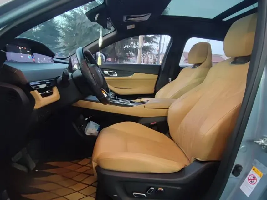 2021 ChangAn UNI-K 2.0T 233HP L4 8AT,autocango,china used car exporter,china ev exporter,chinese used car exporter,chinese used ev exporter